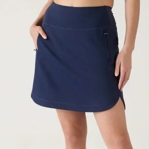 Athleta Fairway High Rise Golf 16” Skort Navy SZ M pickleball sports athleisure